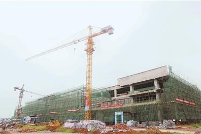 成绵乐城际铁路乐山站站房封顶 有图为证