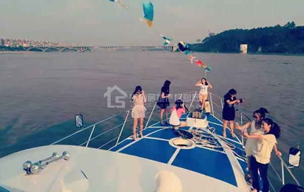 粽横四海 立事达号启航大佛专线 粽横四海 立事达号启航大佛专线