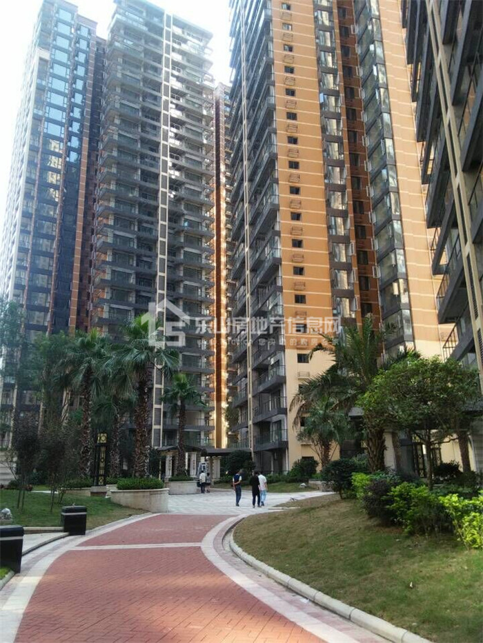 蓝湾半岛中庭实景图