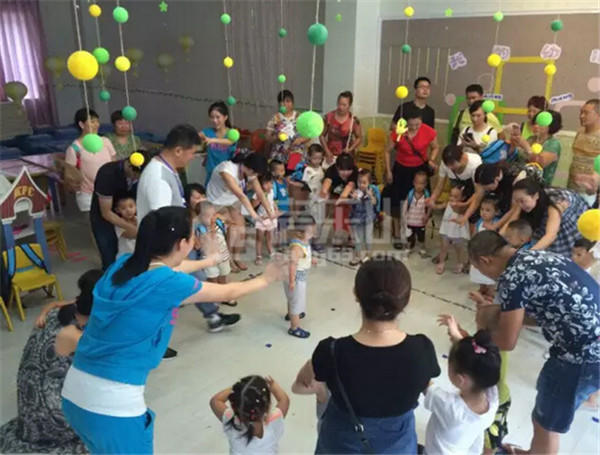 宝妈宝爸看过来,滟澜洲幼儿园重磅消息! QQ截图20161123124051.jpg