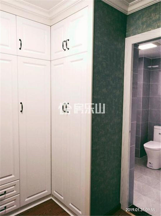 05170412fb9d700ec56368.jpg