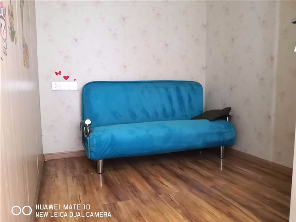广场晶座精装套2 1500元/月 快来租赁！