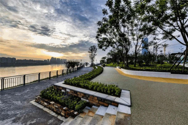 邦泰大渡河府 滨河湾园林实景