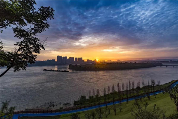 邦泰大渡河府 滨河湾园林实景