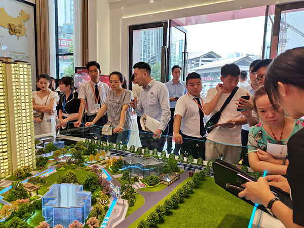 售楼部实拍图 售楼部实拍图