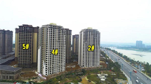 邦泰滨河里实景图