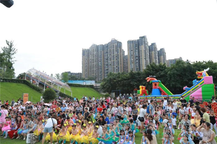  水晶鞋舞蹈艺术中心