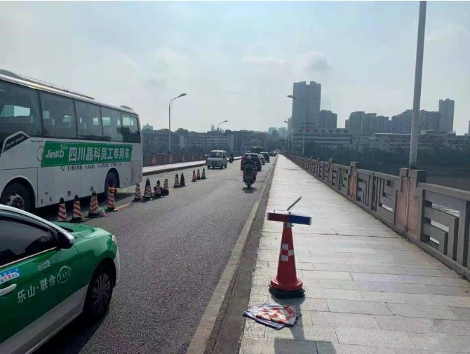 岷江一桥半封闭整治