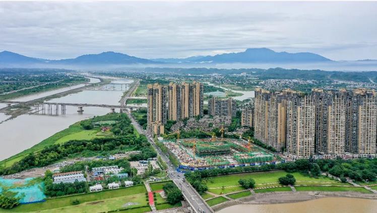 正在“城”长的滟澜洲