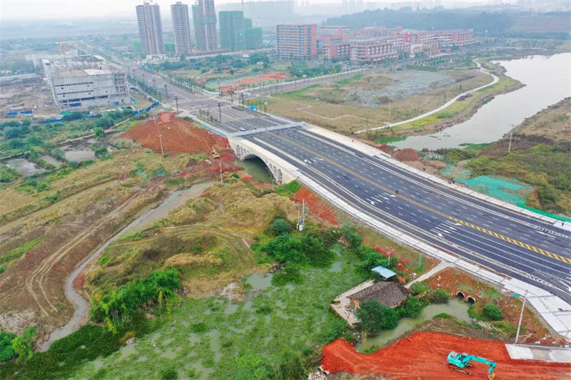 乐山高新区龙口路(乐沙大道至双林路) 乐山高新区龙口路(乐沙大道至双林路)