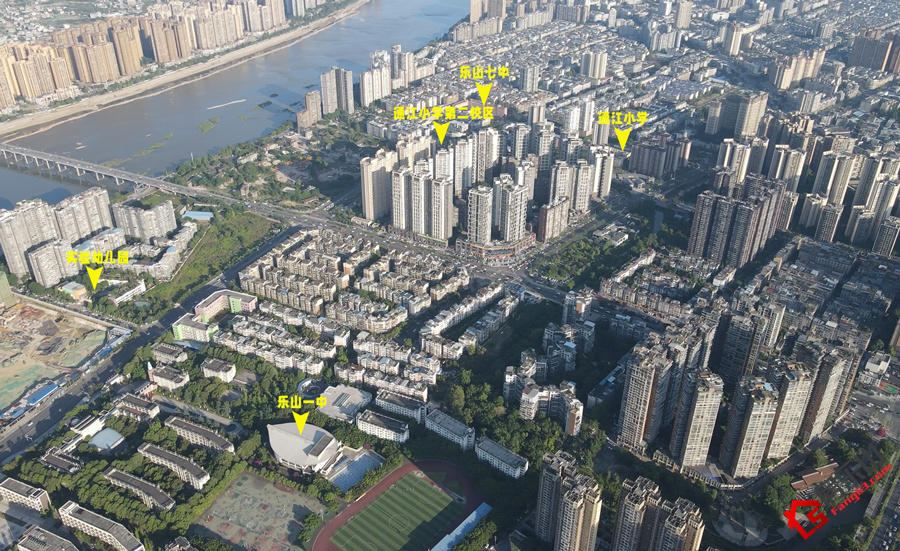乐山城北通江航拍 乐山城北通江航拍
