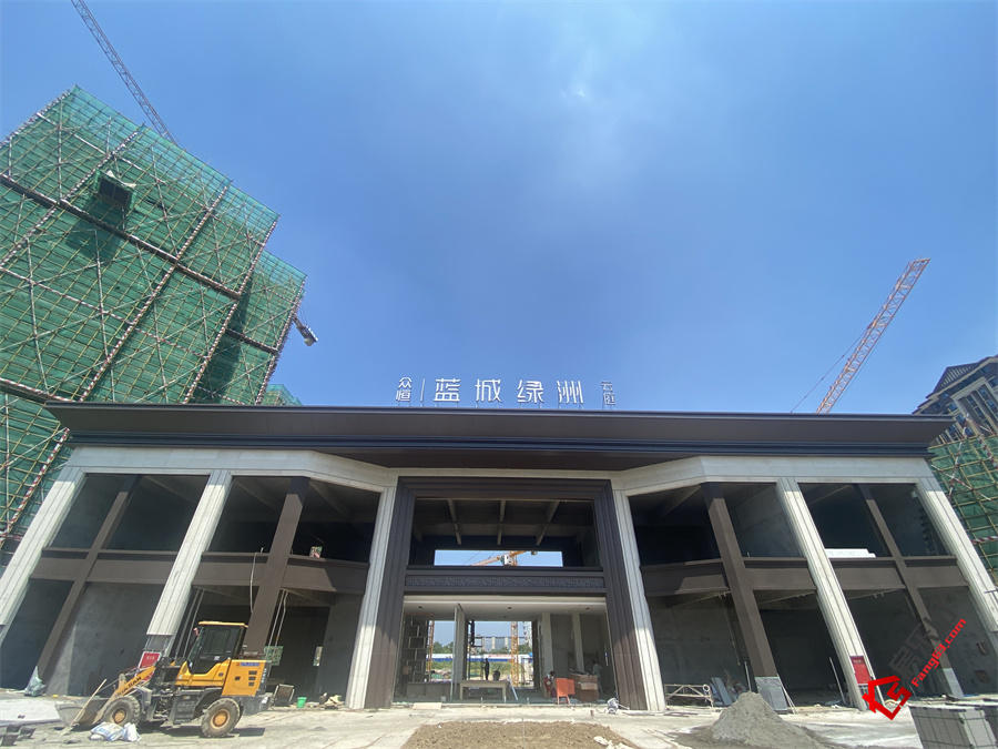 众恒蓝城绿洲大门实拍