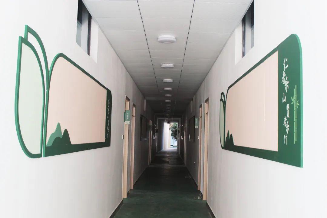 18095813ed6d8246ea7485.jpg 18095813ed6d8246ea7485.jpg