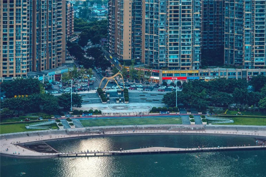 乐山农商行携手滟澜洲助力安家置业