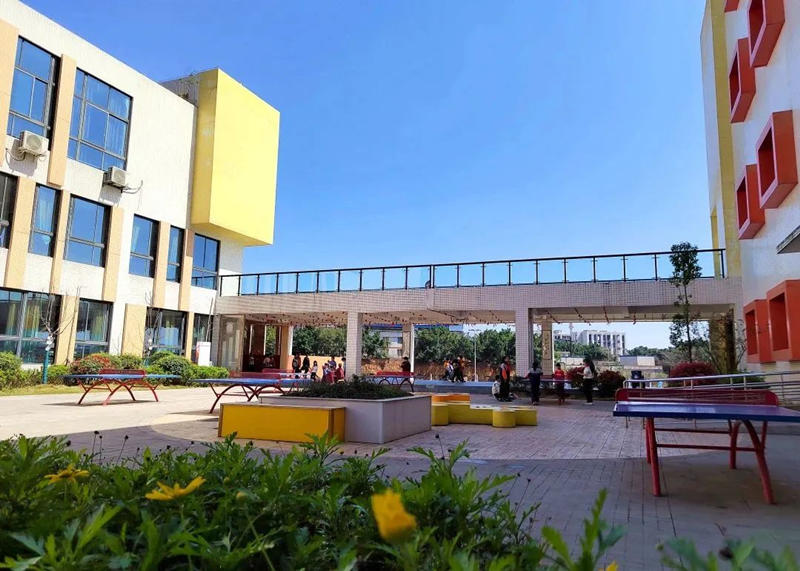 乐师附小高新校区实景图 乐师附小高新校区实景图