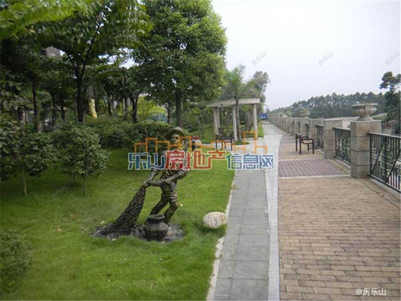 西岸第一城实景图