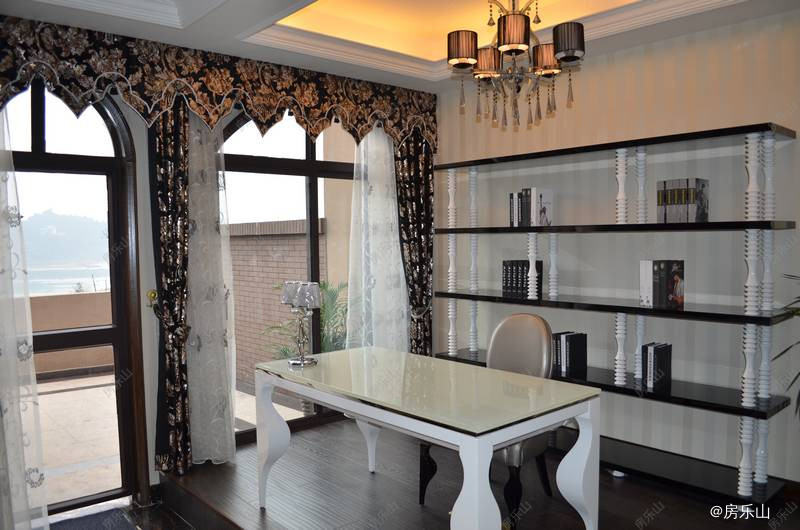 西岸第一城样板间