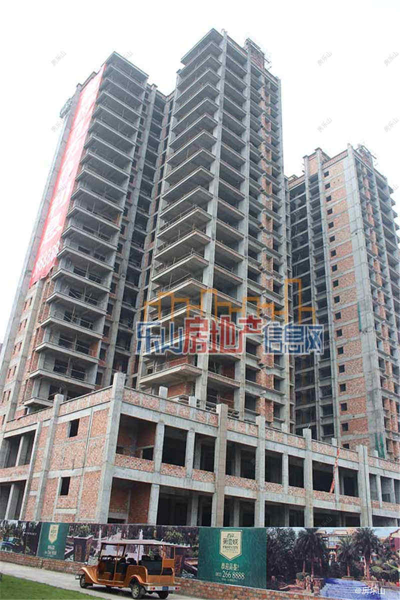 西岸第一城实景图