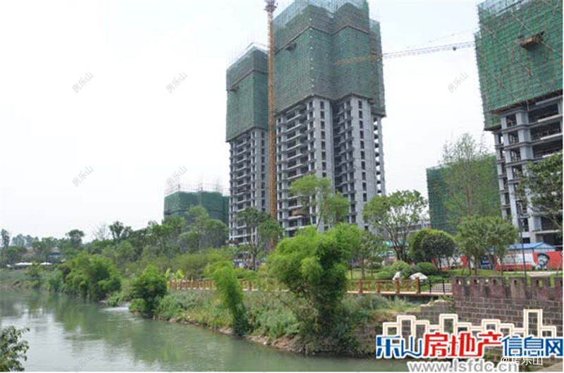 嘉州春天实景图