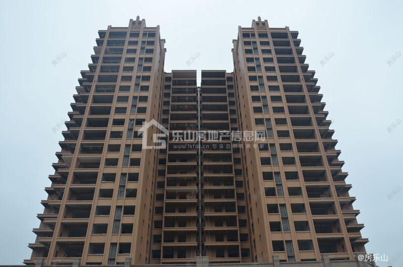 西岸第一城实景图