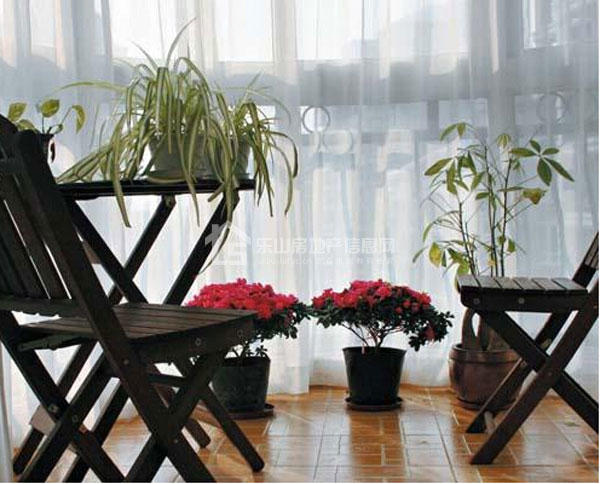 独具匠心小阳台精装修可秀美丽风景.jpg 独具匠心小阳台精装修可秀美丽风景.jpg