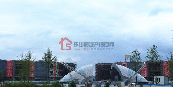 乐山真有上千亩的综合体?远成中心恭请品鉴! 乐山真有上千亩的综合体?远成中心恭请品鉴!