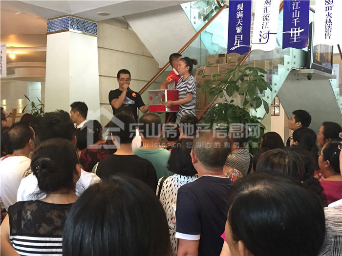 8月楼市好戏不断，聚焦“疯狂”滟澜洲