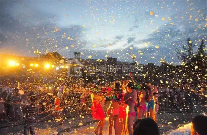 七夕夜！数千人选择了这样"shi"身？