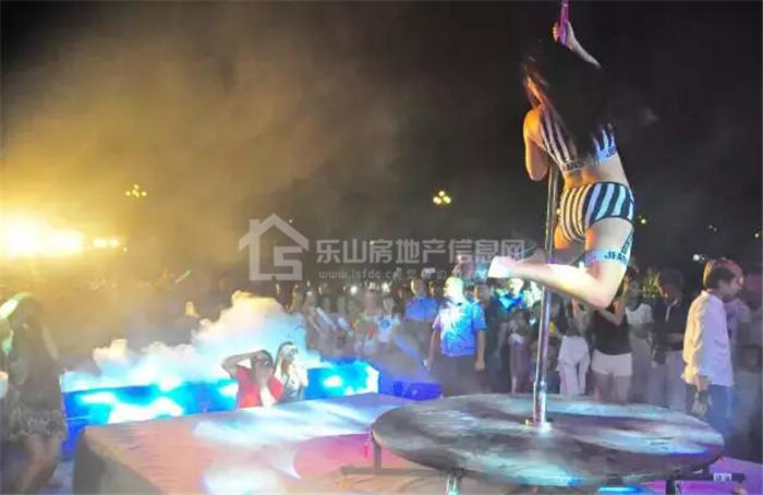 七夕夜！数千人选择了这样"shi"身？