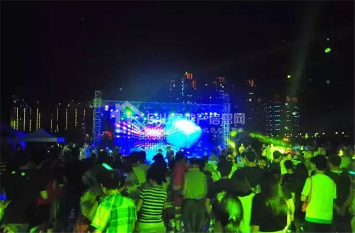 七夕夜！数千人选择了这样"shi"身？