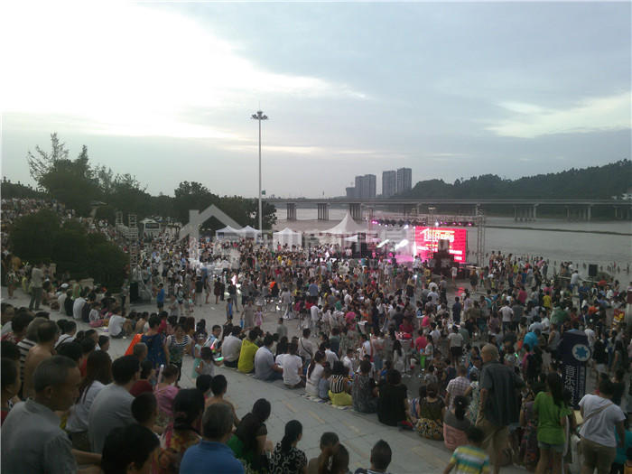 七夕夜！数千人选择了这样"shi"身？
