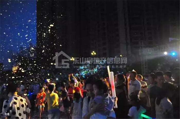 今夜,是什么让全乐山无心睡眠? ——滟澜洲七夕面具狂欢派对 不湿不休 今夜,是什么让全乐山无心睡眠? ——滟澜洲七夕面具狂欢派对 不湿不休