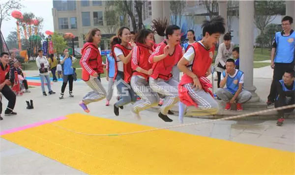 强强对决!铂金汇企业精英对抗赛第五场太嗨了! 强强对决!铂金汇企业精英对抗赛第五场太嗨了!
