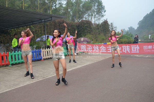 恒邦业主金秋乐跑第二战——中心城业主开跑! 恒邦业主金秋乐跑第二战——中心城业主开跑!