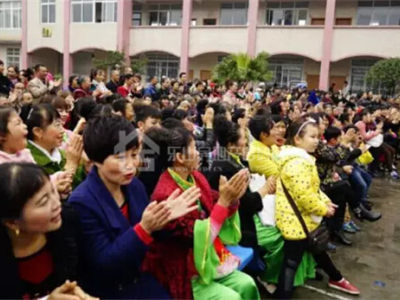 “西岸第一城杯”乐山全民广场舞大赛海选赛好戏连台