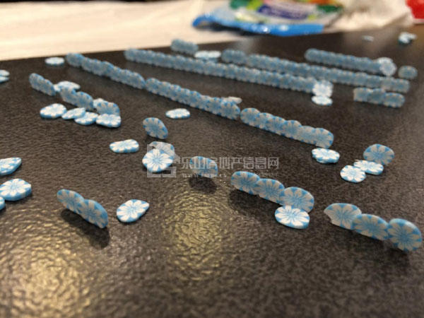 串一串同心圆 铂金汇人气活动周末海翻天 串一串同心圆 铂金汇人气活动周末海翻天