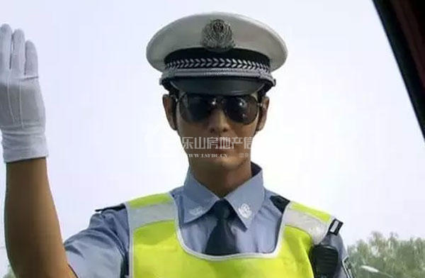 总裁待你如初恋,蓝山湾豪礼再加码! 总裁待你如初恋,蓝山湾豪礼再加码!