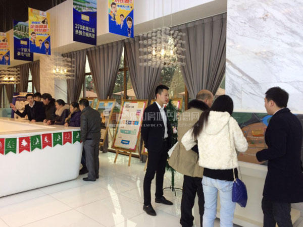 圣诞节提前乐 铂金汇周末DIY活动温暖登场!