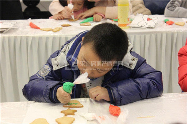 圣诞节提前乐 铂金汇周末DIY活动温暖登场! ??9.jpg