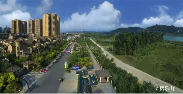 西岸第一城实景图