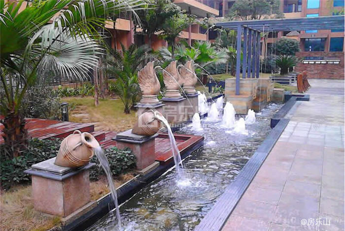 西岸第一城实景图