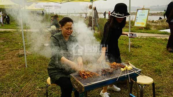 房乐山喊你吃烧烤,嗨吃畅耍和你没完,速来拿票! 房乐山喊你吃烧烤,嗨吃畅耍和你没完,速来拿票!