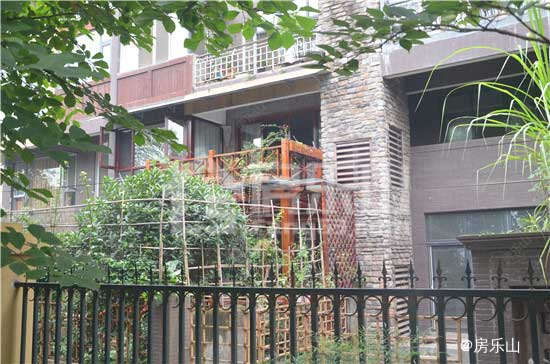 西岸第一城实景