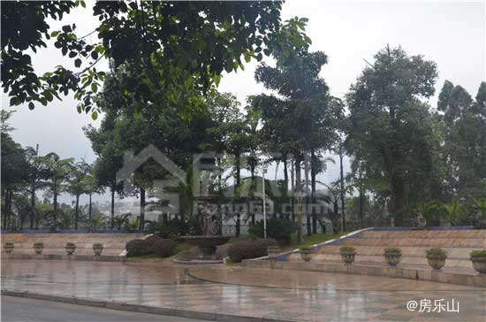 西岸第一城实景