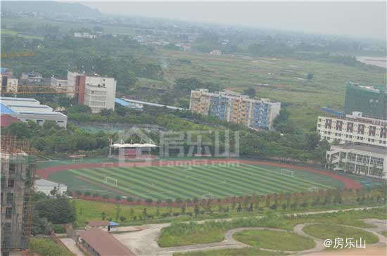 西岸第一城实景