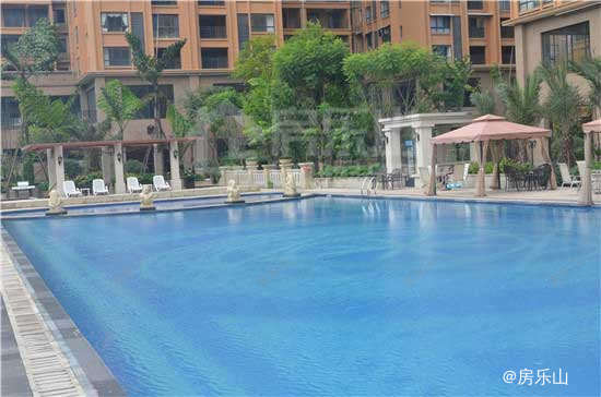 西岸第一城实景