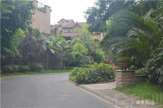 西岸第一城实景