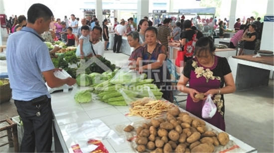 马铺农贸市场开市 西城国际、凯旋城等附近小区受益 p27_s.jpg