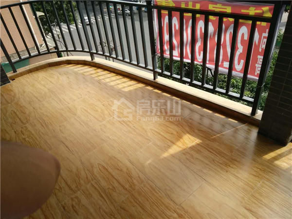 乐山二手房特辑:【新广场】白燕路附近 优选精装大三房 640397317031627897.jpg