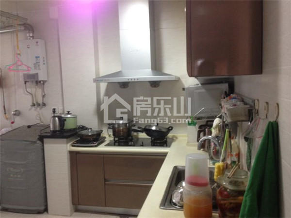 82-90㎡精装大两室二手房 总价38-40万 找房乐山有优惠！  